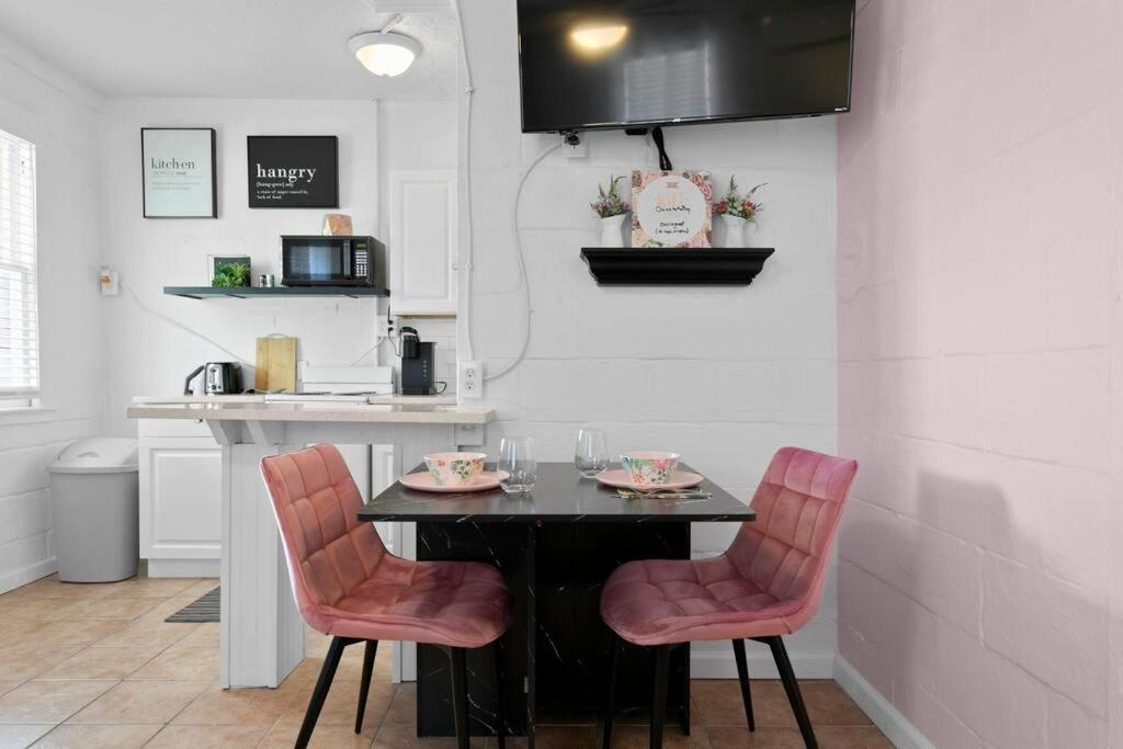 Apartamento The Pink Oasis Waterfront 1 Bed Apt Tampa Exterior foto